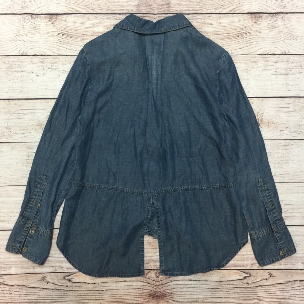 Cloth & Stone Split Back Button Down Shirt Size Xs - image 3